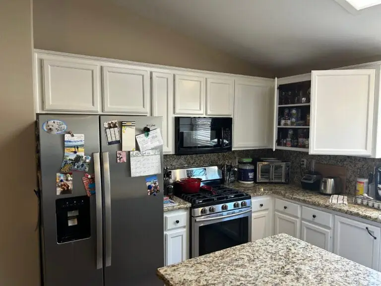 Interior cabinet painting for residential spaces